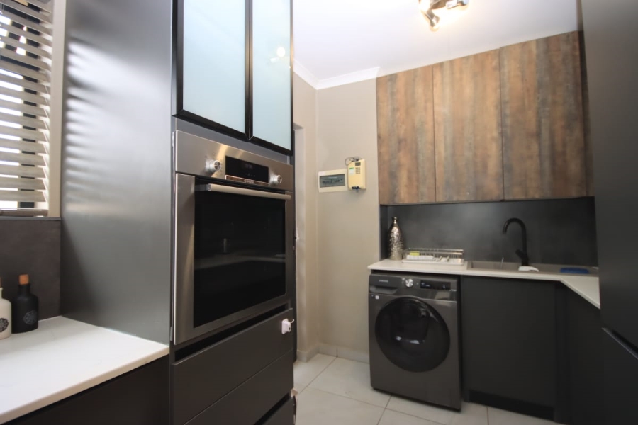 To Let  Bedroom Property for Rent in Kidds Beach Eastern Cape